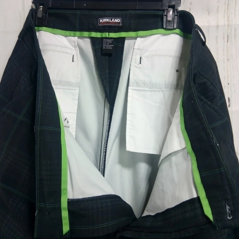 Kirkland Performance Black Pane Shorts 42W
